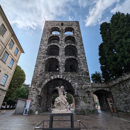 Bright Flat Just 10 Minutes From The City Centre Como Exterior foto