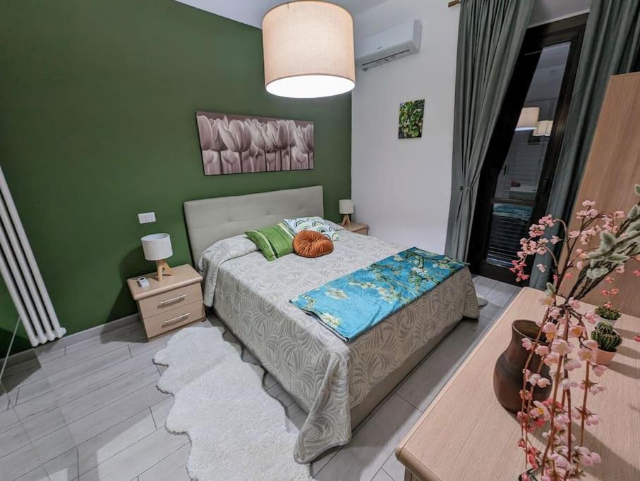Bright Flat Just 10 Minutes From The City Centre Como Exterior foto