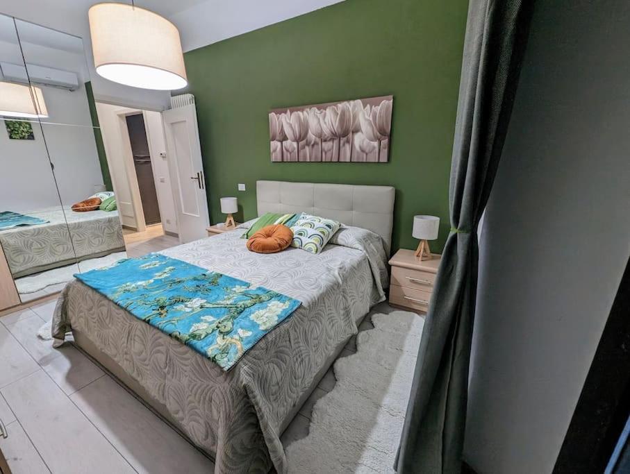 Bright Flat Just 10 Minutes From The City Centre Como Exterior foto